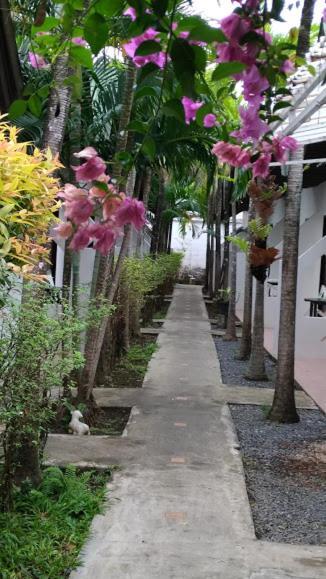 Hacienda Phuket Hotel Patong Exterior photo